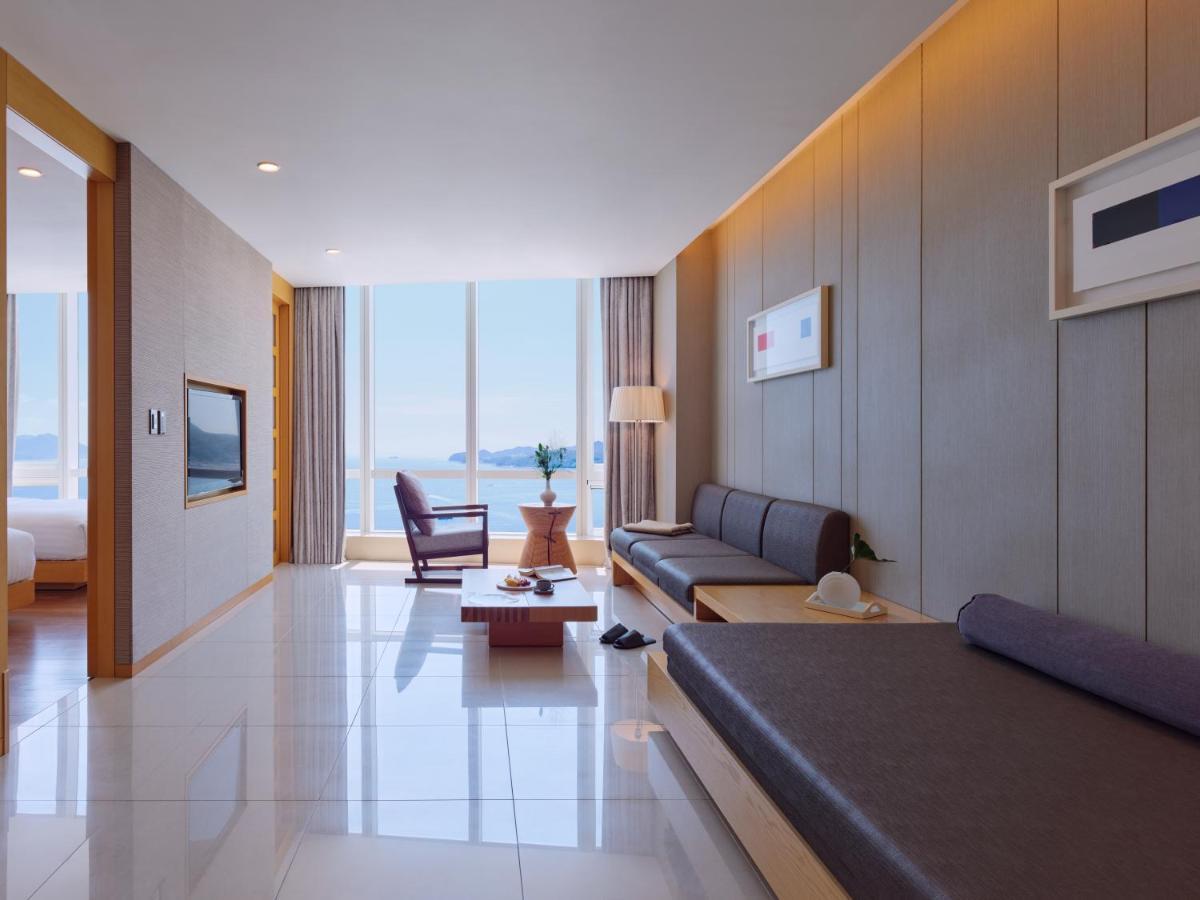 Sono Calm Yeosu Hotel Екстериор снимка