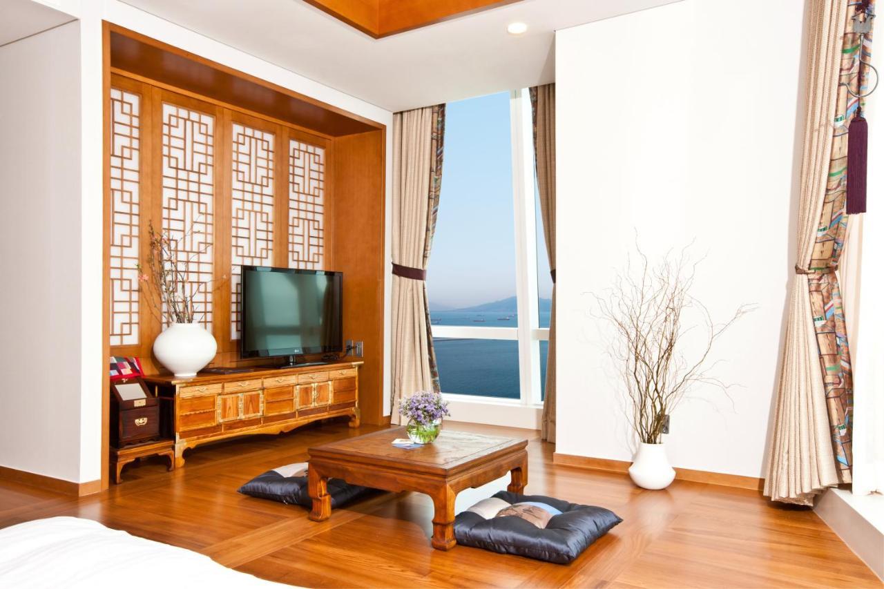 Sono Calm Yeosu Hotel Екстериор снимка